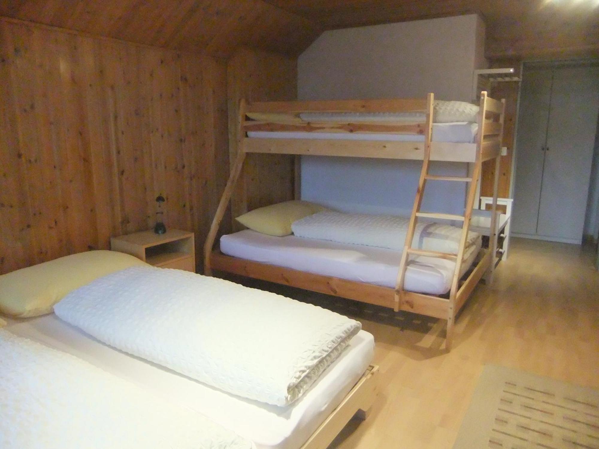 Hotel Weisshorn Goms Oda fotoğraf